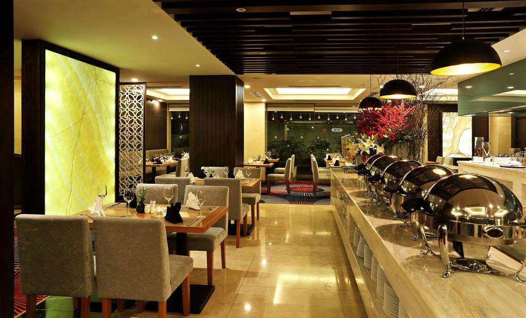 Khách sạn The Ann & 4*